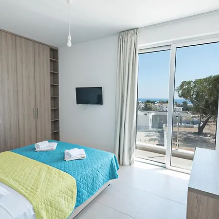 Beautiful 5 Star Holiday In A Prime Location In Protaras, Book Early To Secure Your Dates, 1250 Villa *
