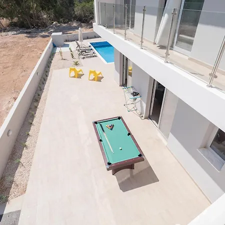 Beautiful 5 Star Holiday In A Prime Location In Protaras, Book Early To Secure Your Dates, 1250 * פרוטאראס