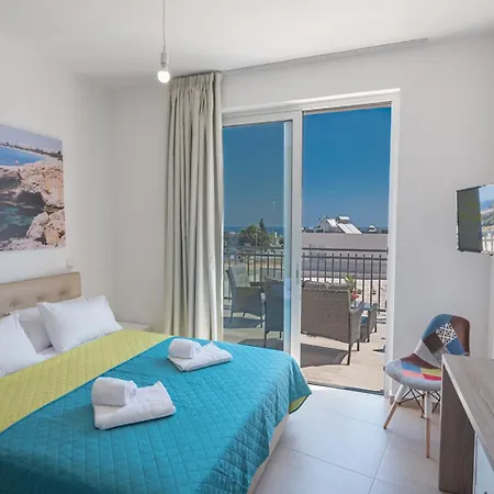 וילה Beautiful 5 Star Holiday In A Prime Location In Protaras, Book Early To Secure Your Dates, 1250 פרוטאראס