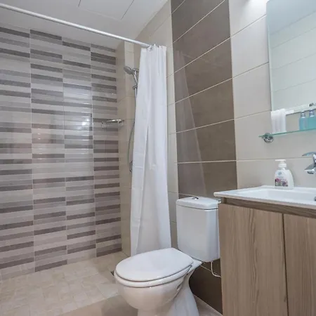 וילה Beautiful 5 Star Holiday In A Prime Location In Protaras, Book Early To Secure Your Dates, 1250